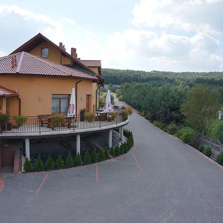 Hotel & Restauracja Okraglak Chęciny Екстериор снимка